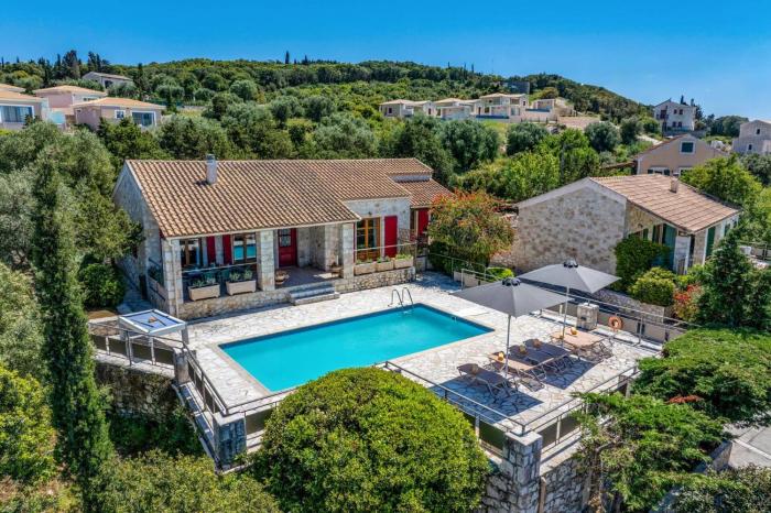 Villa Arion by Villa Plus