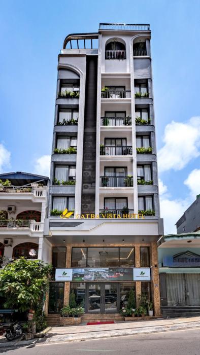 Cat Ba Vista Hotel - New 2026 - Central, Rooftop Pool & Skybar