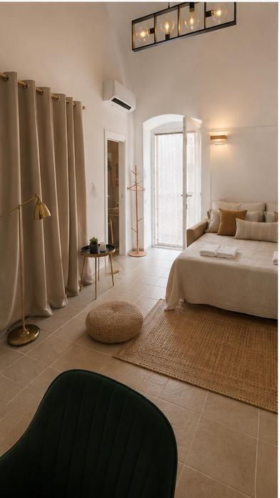 Studio Apartment - Polignanoidea