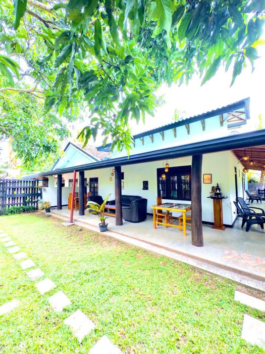 Raya Lodge