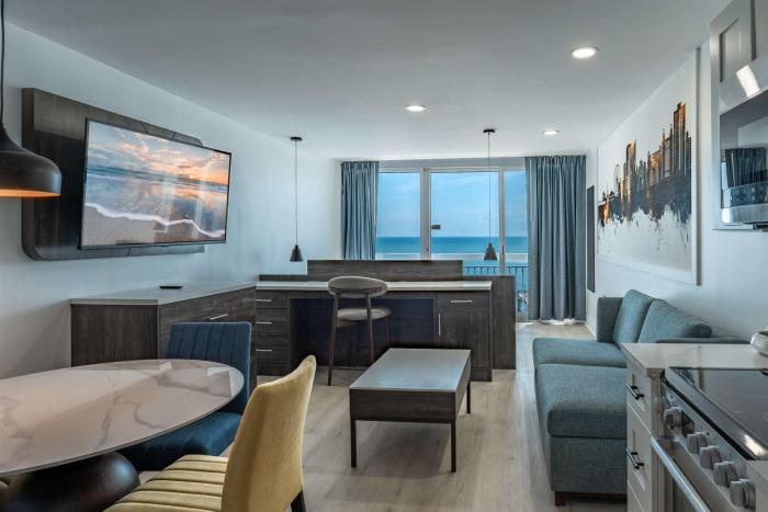 Myrtle Beach Oceanfront Escape at Yachtsman S1004