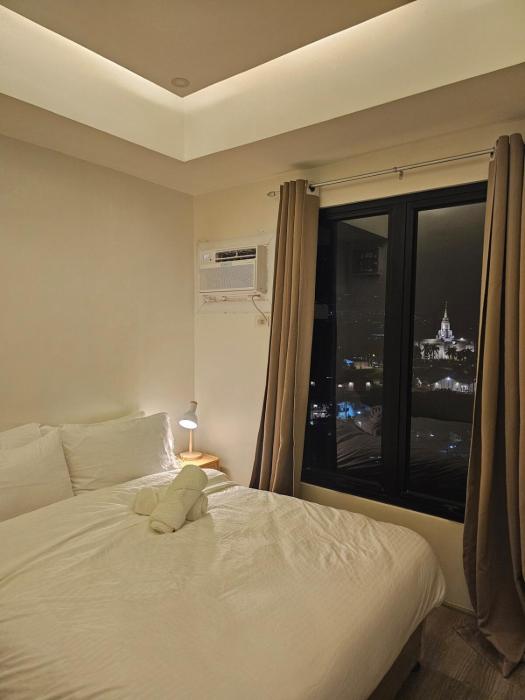 Aikas Cozy 1BR Retreat, Walk to IT Park, Fast Wifi