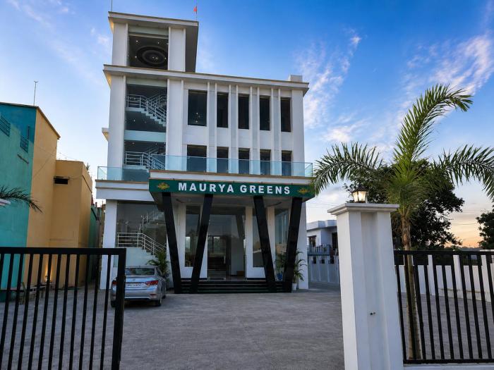 Hotel Maurya Greens