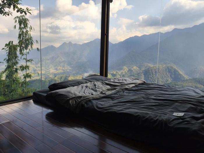 Bungalow Mountain Panorama View