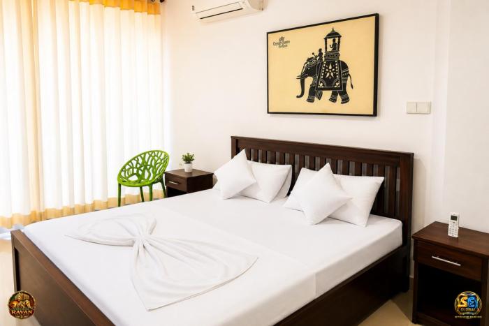 Ravan Safari Holiday Inn