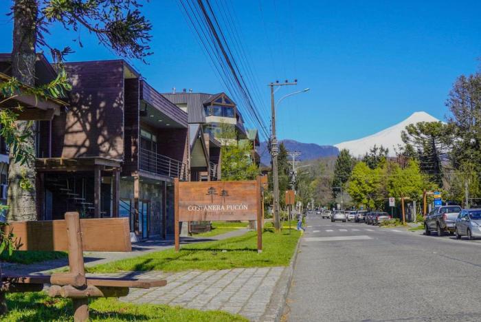 Hotel Costanera Pucón