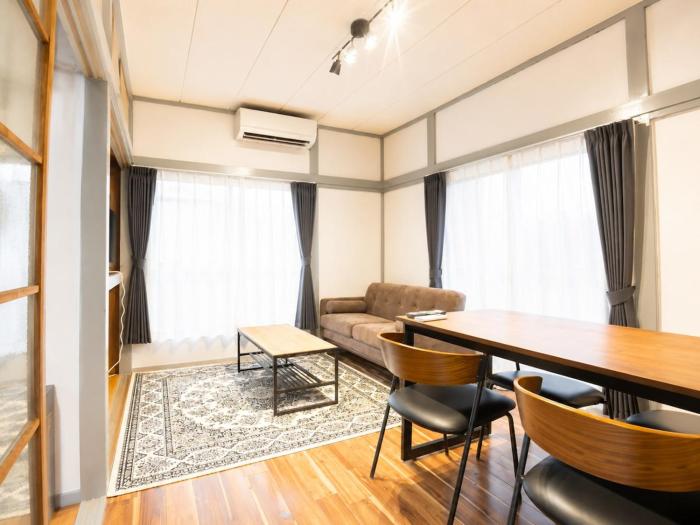 TAURA house