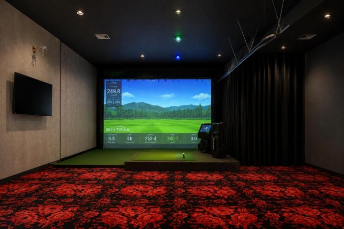 golf lounge Rose