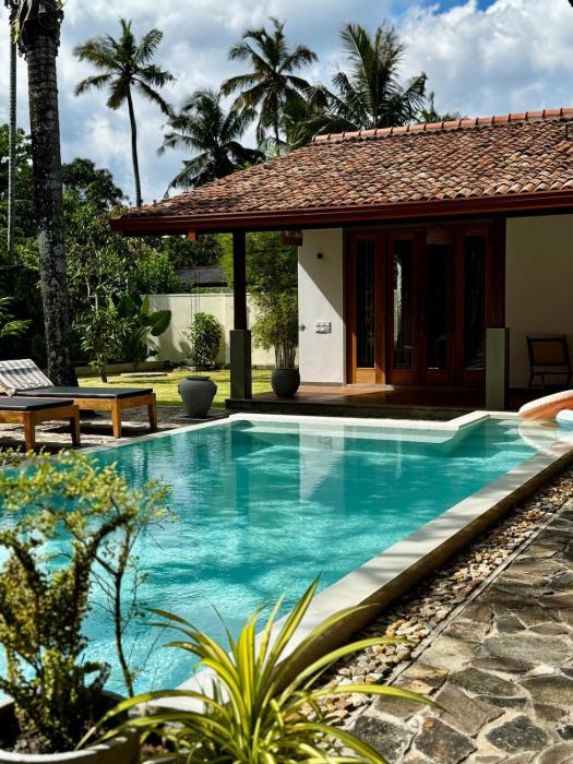Suvila - Boutique Villa with Pool