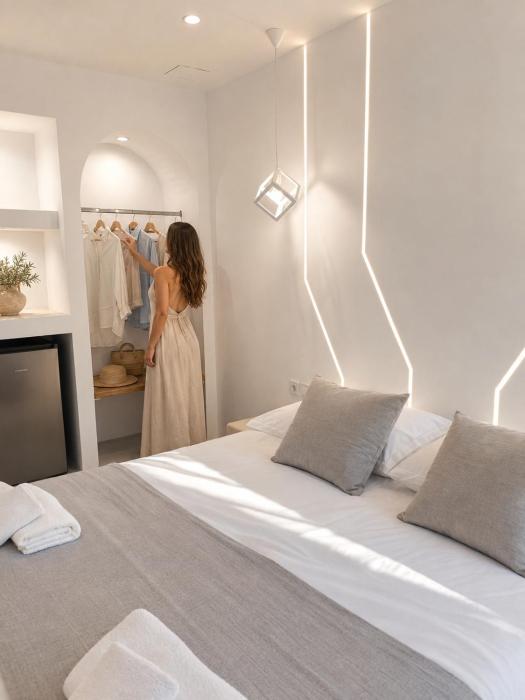 Fira Town Spot Rooms