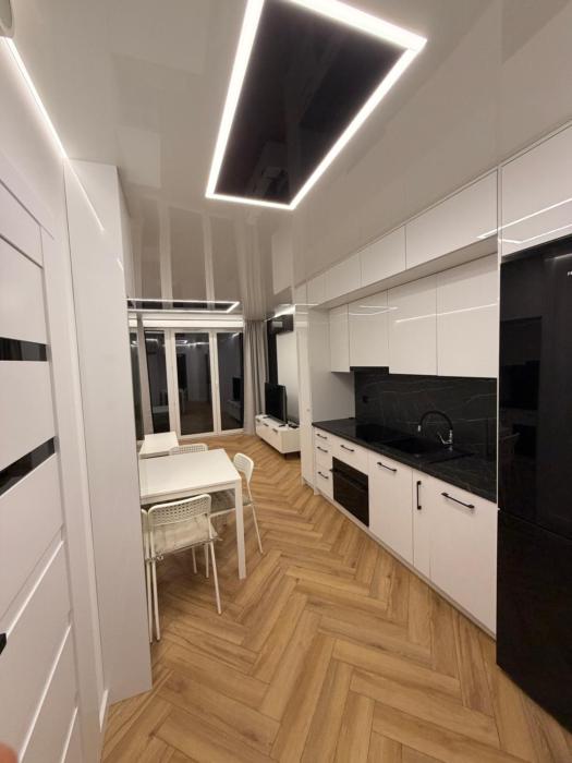 Black&White Motława Apartment 221
