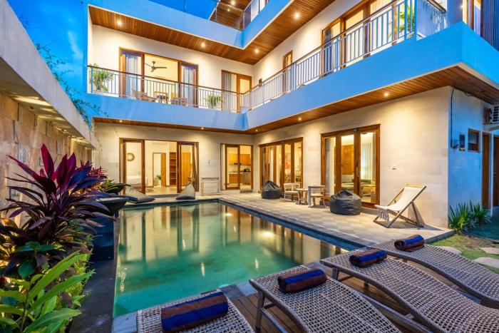 Villa Carina Bali Dua - 5BR Pool Villa, Rooftop Terrace & Free Airport Transport