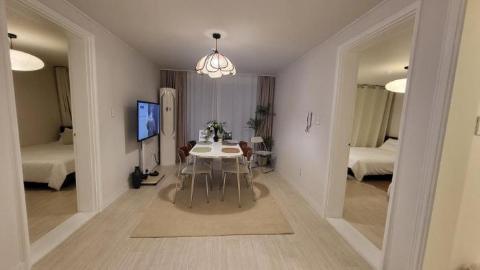 Gyeol Stay #1-minute walk from Jeongneung Station#5-minute walk from the airport bus stop#Check-out at 1 pm#Luggage storage