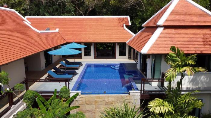 Baan Ton Sai 4BR Pool Villa Nai Harn Baan Bua