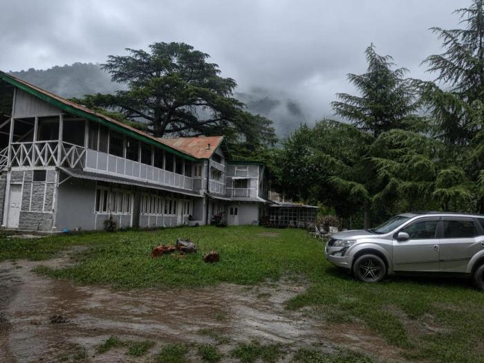 Beas Heaven Hotel And Cafe