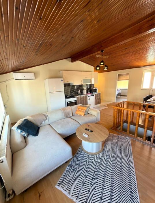 Uskudar 2 Bedroom Duplex
