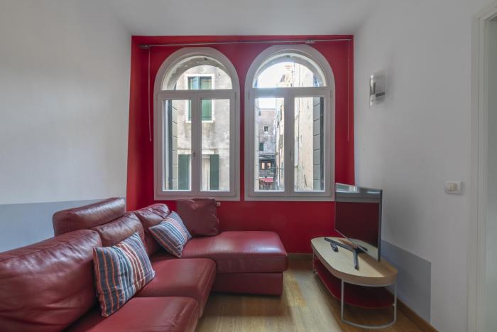 Lively Home - 3 bedrooms apt 2 steps from Campo san Lio