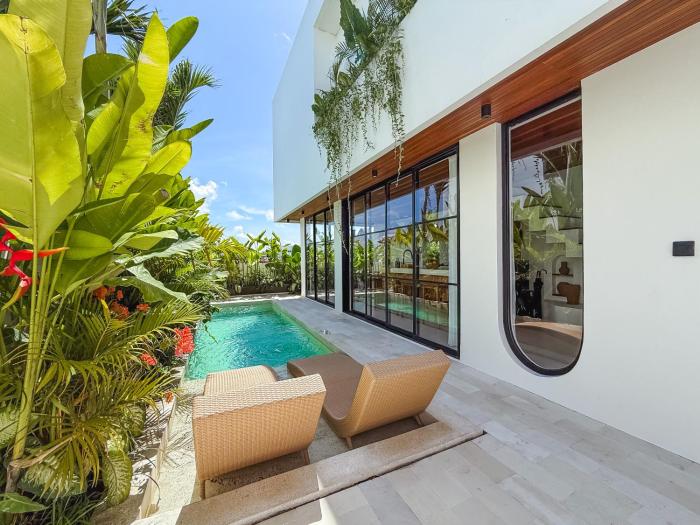 Casa Cemagi - New Modern & Tropical Pool Villa Relaxing