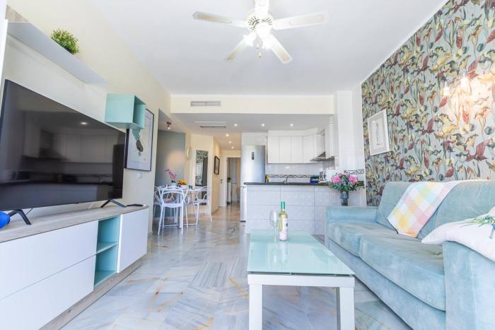Apartment in beachfront complex in El Duque area, Costa Adeje