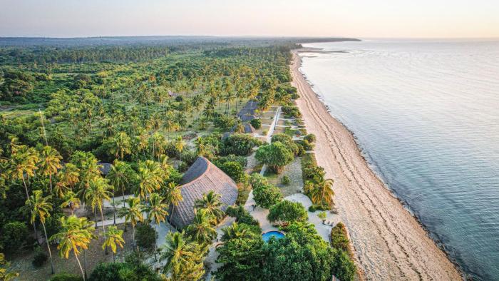 Emayani Beach Lodge
