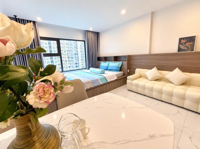 Shi House 6 - Studios Glory Height Vinhomes Q9