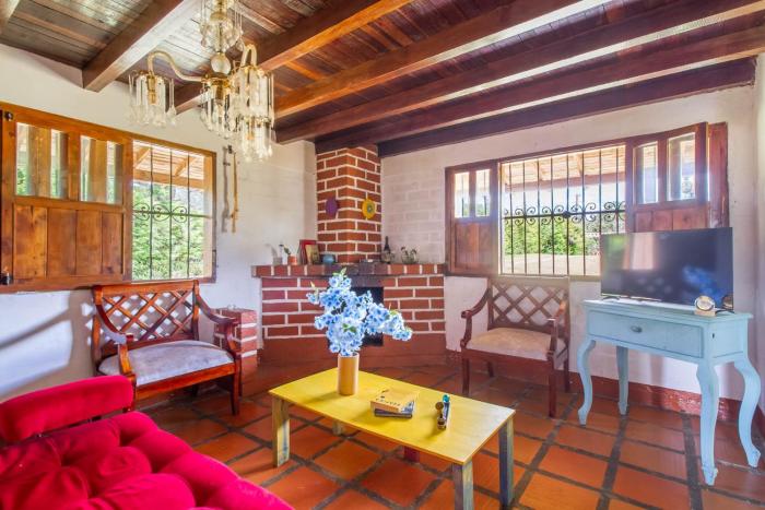 HOTEL CAMPESTRE La Villa en Santa Elena Medellin Montaña y Bosque
