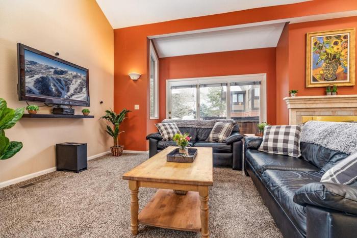 Beautiful townhome near base of Big Cottonwood Canyon - Hot Tub