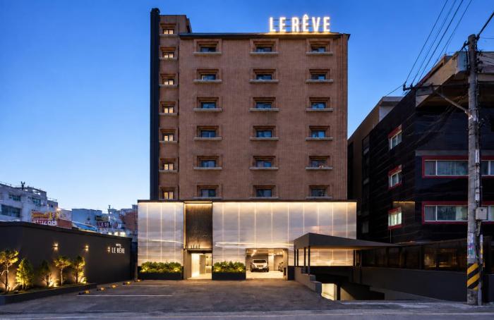 Lereve Hotel