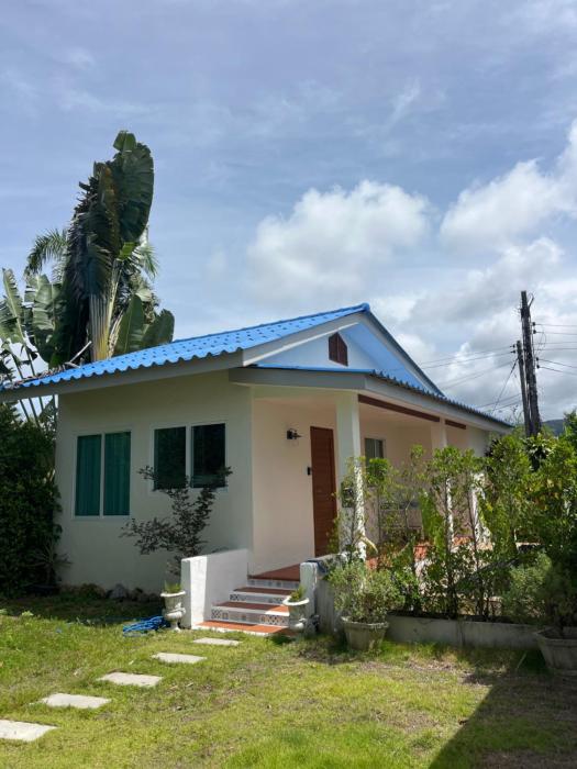 Relaxing home with private pool in Khokkloi