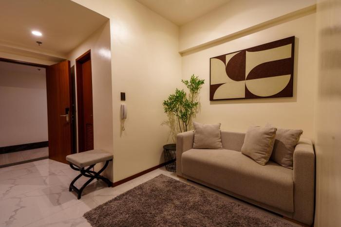 SunnyPlace Suites