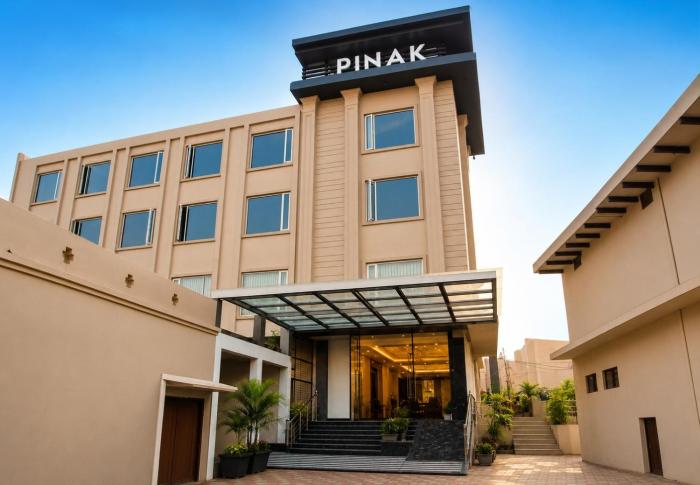 Hotel Pinak
