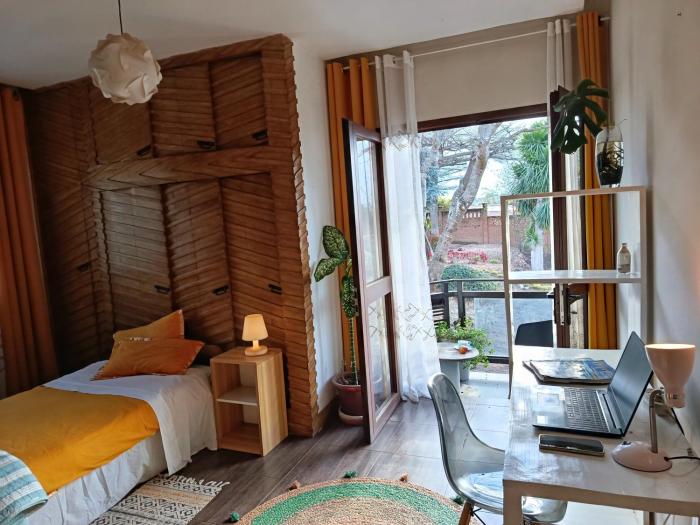 Cosy retreat 15mn from airport garden panoramic wifi 2