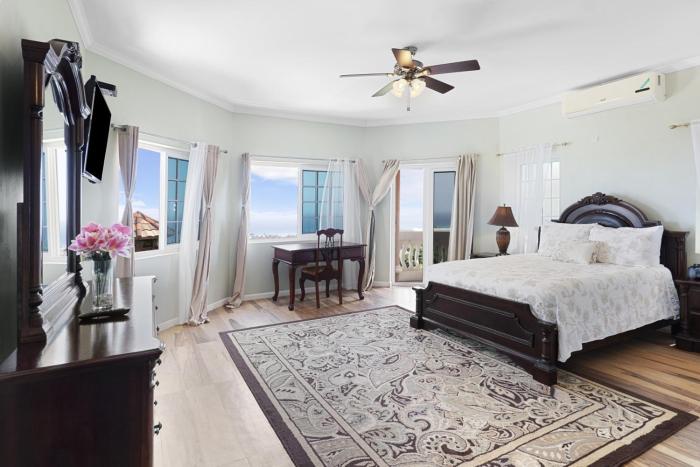Hospitality Expert VSV GF 3BR Pool Beach