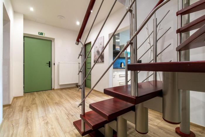 Large Apartment for up to 11 Guests