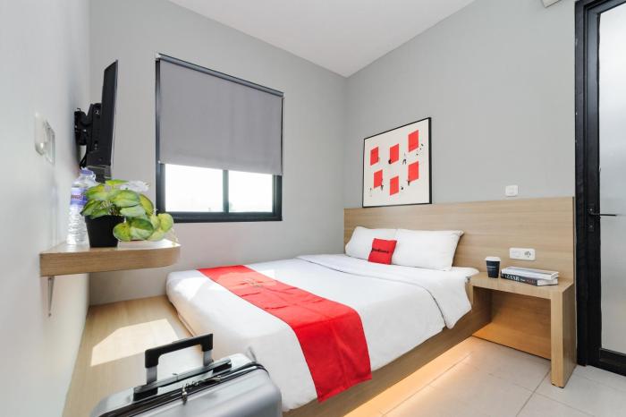RedDoorz Plus @ Kedaton Lampung