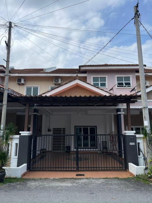 Ritz Homestay UNIT C at Gong Badak, Kuala Terengganu