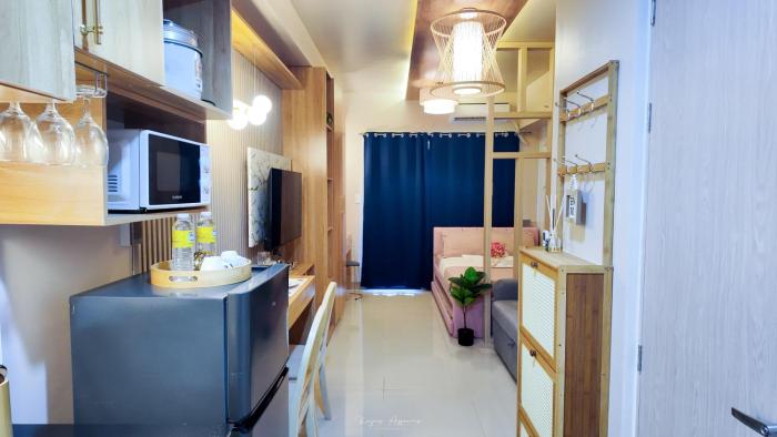 Elsa!s Suites at SMDC Style Residences