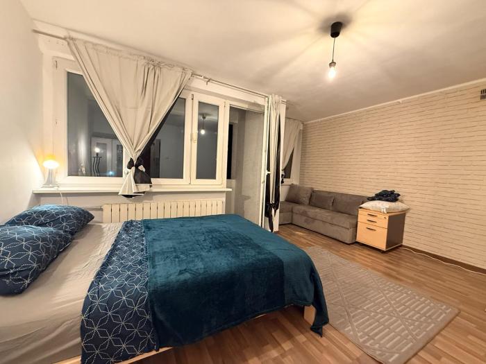Next to Metro Cozy Apart