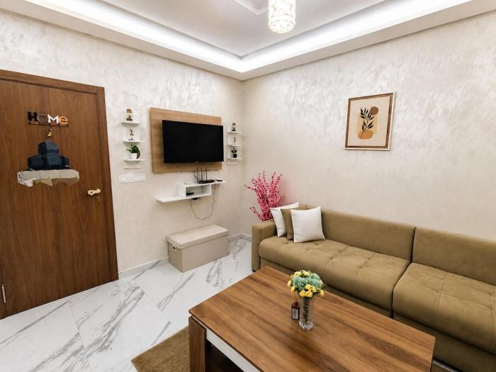 Modern Apartment with Private Terrace