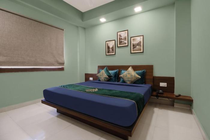 FabHotels Royal Stay