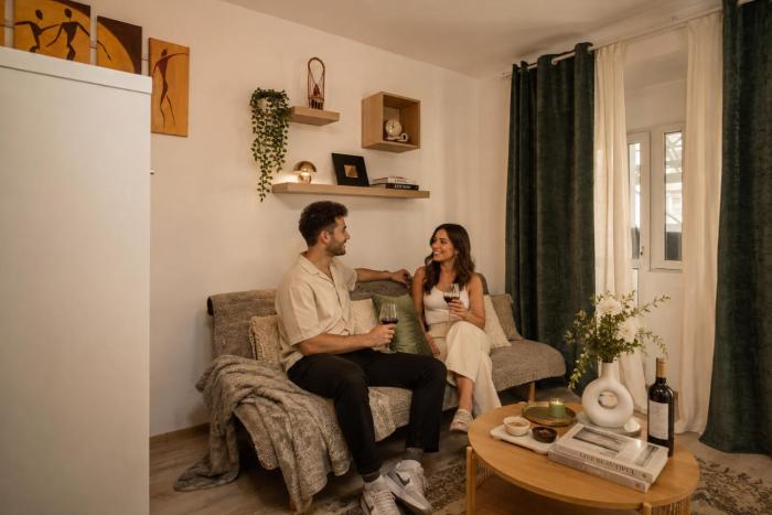 Bright Studio on Decebal Boulevard