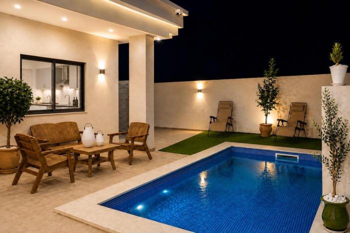 Oasis Blanche Villa with private pool