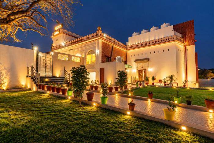 Haveli Ulfat Rai - Chaubeyjis Heritage Hotel