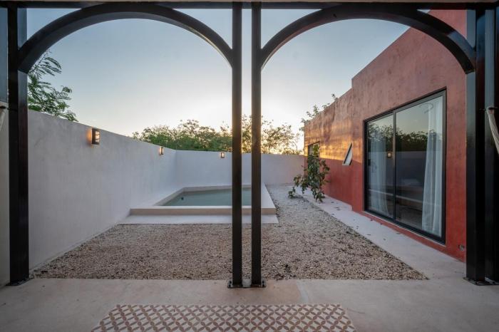 Casa Gandhi Playa, a luxury-style stay in Chuburná