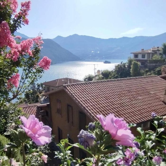 Casa Giulia Vista sul lago dIseo