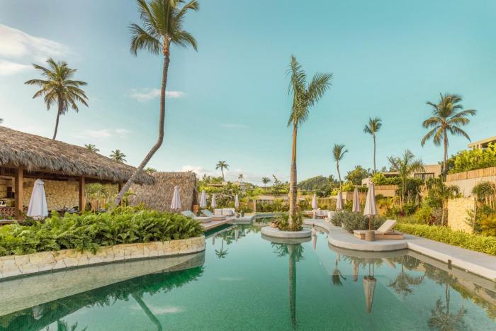 Amares Hotel & Residences