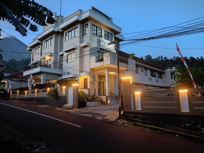 Hotel Jakarta - Ulu Siau