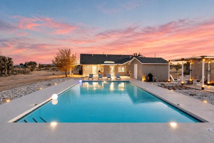 Pool Sauna Spa 5 Acre 5 Bedroom - Desert Oasis