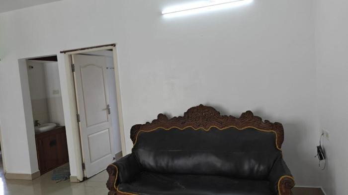 2bhk fully furnished with covered car park