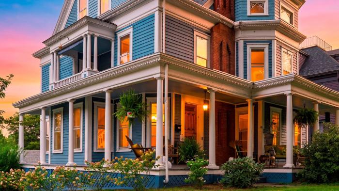 The Painted Lady by AvantStay